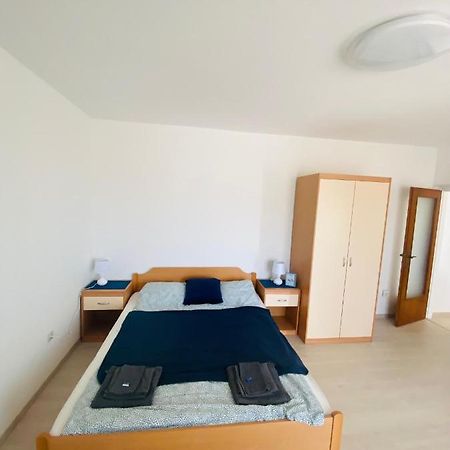 Exceptional Apartment With 2 Bedrooms Near The Sea Пула Экстерьер фото